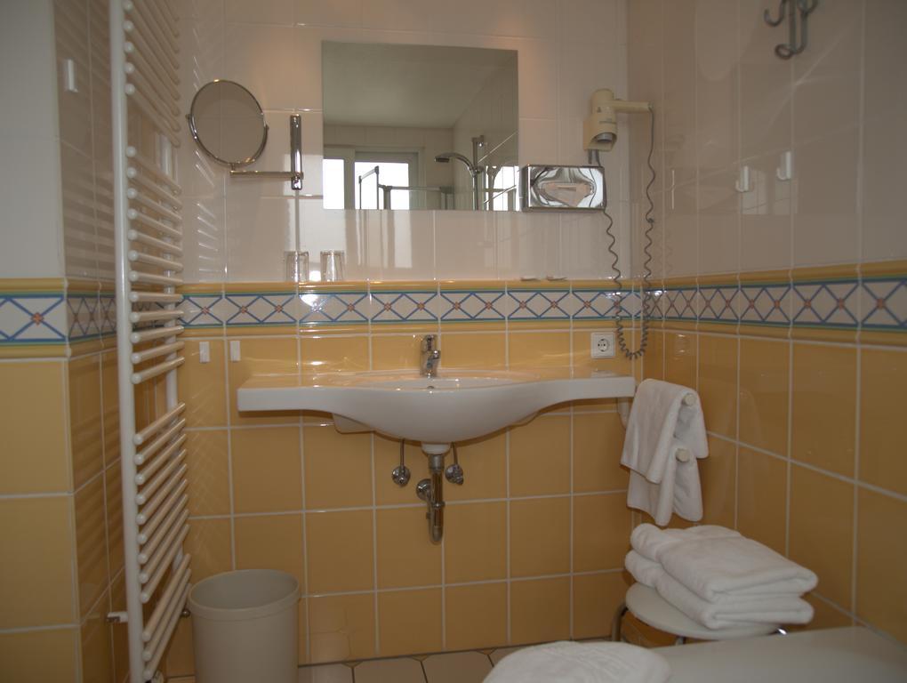 Hotel Alpenblick Garni Uberlingen Bilik gambar