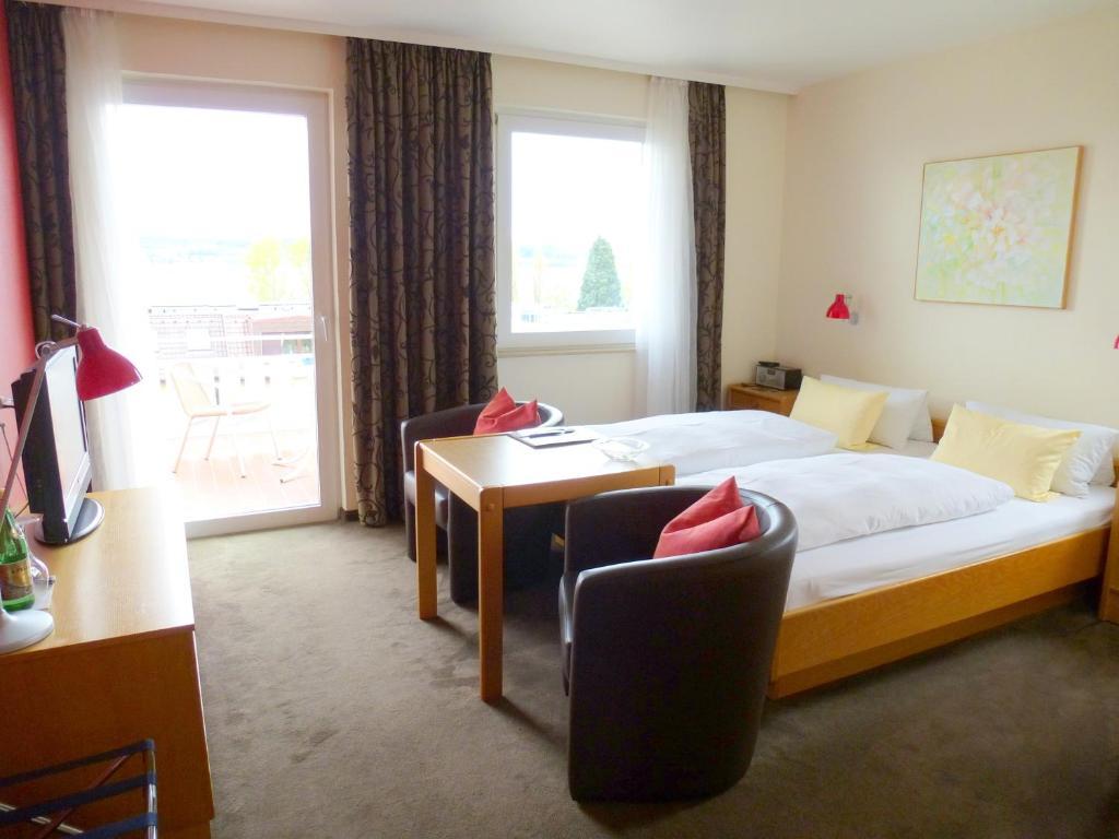 Hotel Alpenblick Garni Uberlingen Bilik gambar